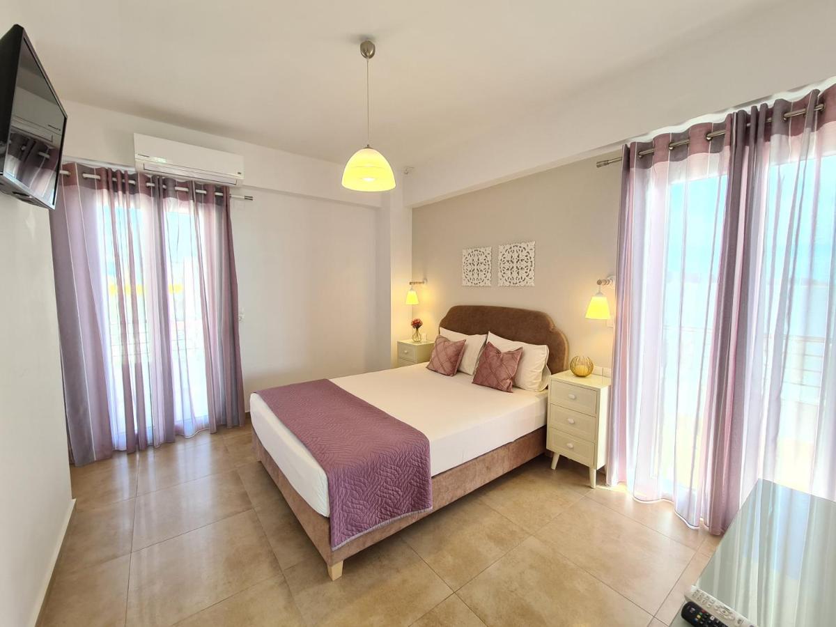 Bella Mare Luxury Apartments Каламаки Экстерьер фото