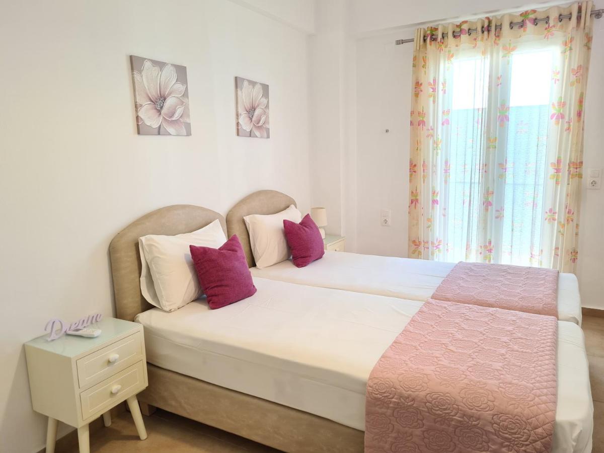 Bella Mare Luxury Apartments Каламаки Экстерьер фото