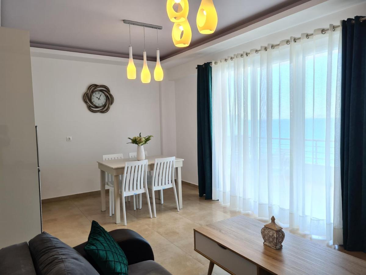 Bella Mare Luxury Apartments Каламаки Экстерьер фото